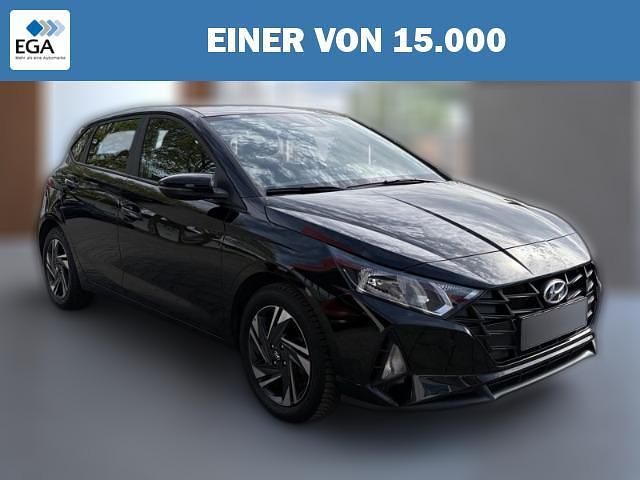 Gebraucht Hyundai i20 Select 84 PS (61 kW) 2021 Metallic Kleinwagen