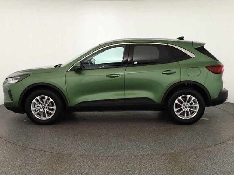 Gebraucht Ford Kuga Titanium 186 PS (136 kW) 2024 Silber SUV