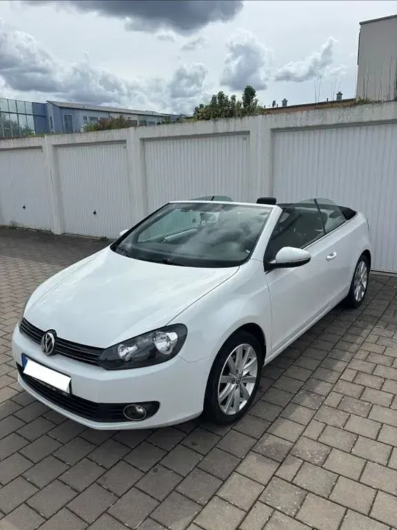 Gebraucht VW Golf Cabriolet 105 PS (77 kW) 2014 Weiß Cabrio