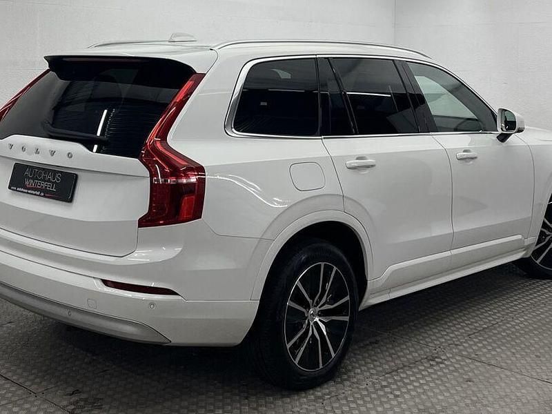 Gebraucht Volvo XC90 235 PS (172 kW) 2022 Ice white, solid SUV