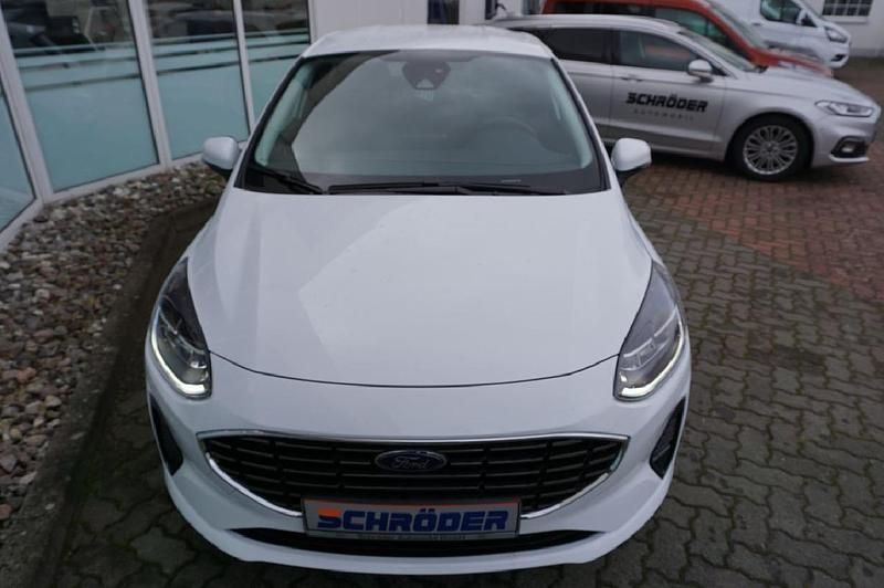 Gebraucht Ford Fiesta Titanium 125 PS (91 kW) 2021 Weiß Kleinwagen