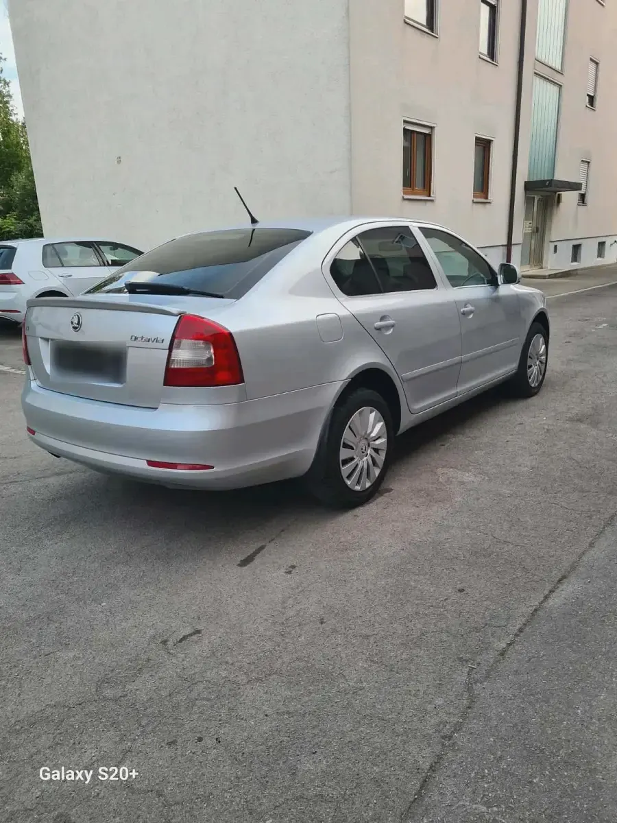 Gebraucht Skoda Octavia 160 PS (117 kW) 2010 Silber Limousine