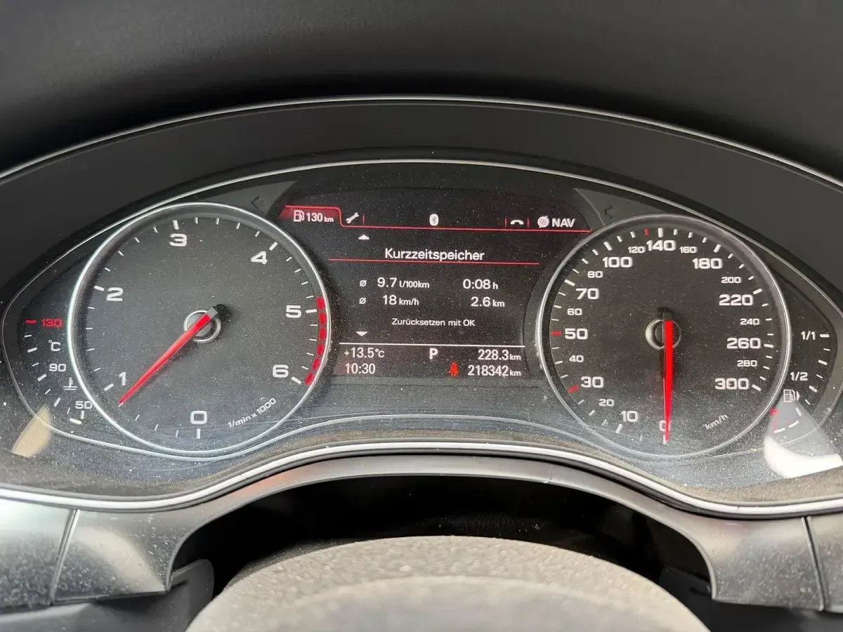 Gebraucht Audi A6 204 PS (150 kW) 2011 Grau Limousine