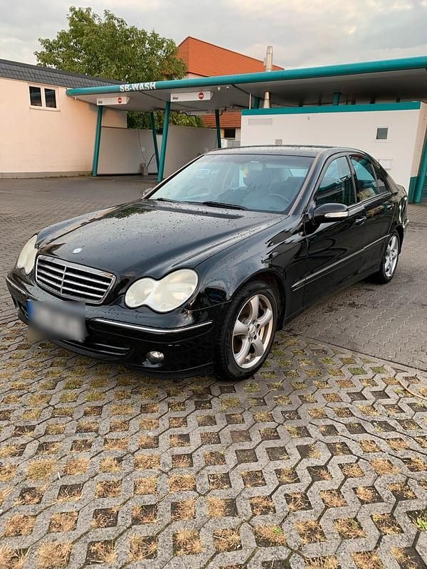 Schwarz Gebraucht 2007 Mercedes C180 Limousine | 1.790 € (Guter Preis) - Bild 1/4