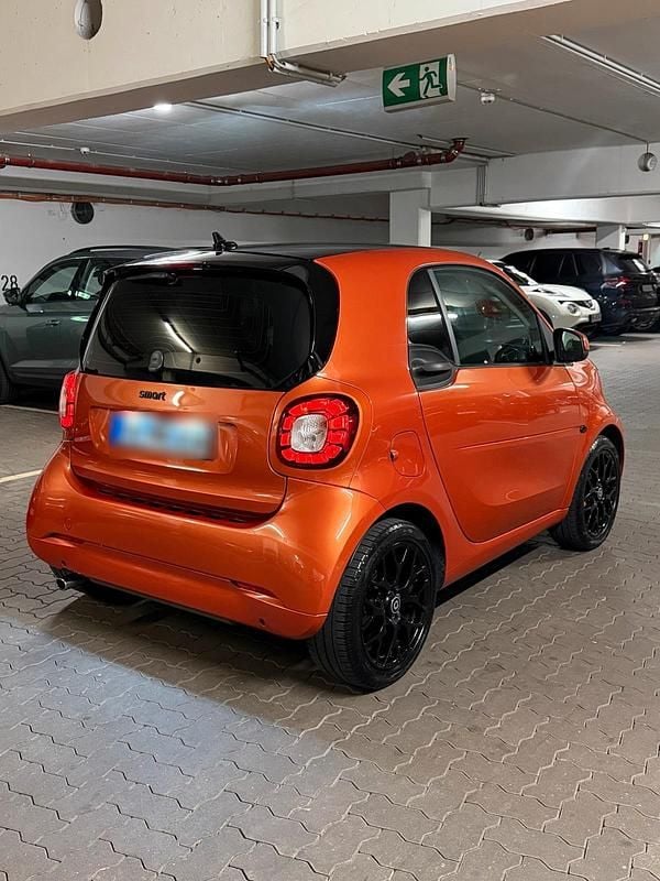 Orange Gebraucht 2018 Smart ForTwo Coupé Prime Kleinwagen | 14.990 € (Fairer Preis) - Bild 1/4