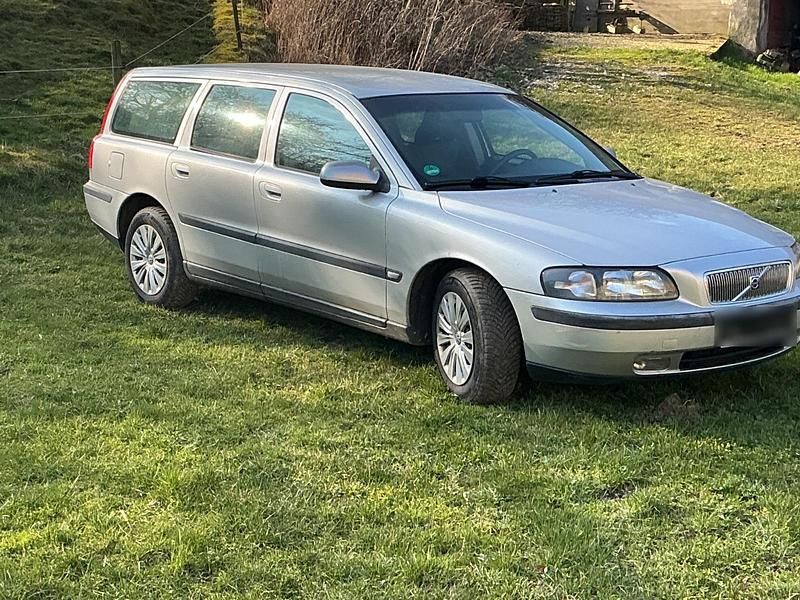 Gebraucht Volvo V70 144 PS (105 kW) 2001 Silber Kombi