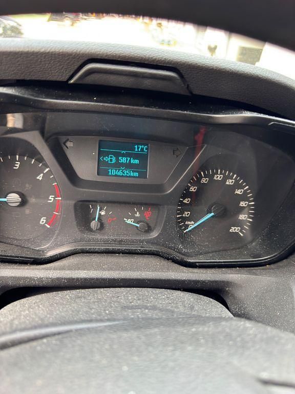 Gebraucht Ford Transit 105 PS (77 kW) 2018 Weiß Van / Kleinbus