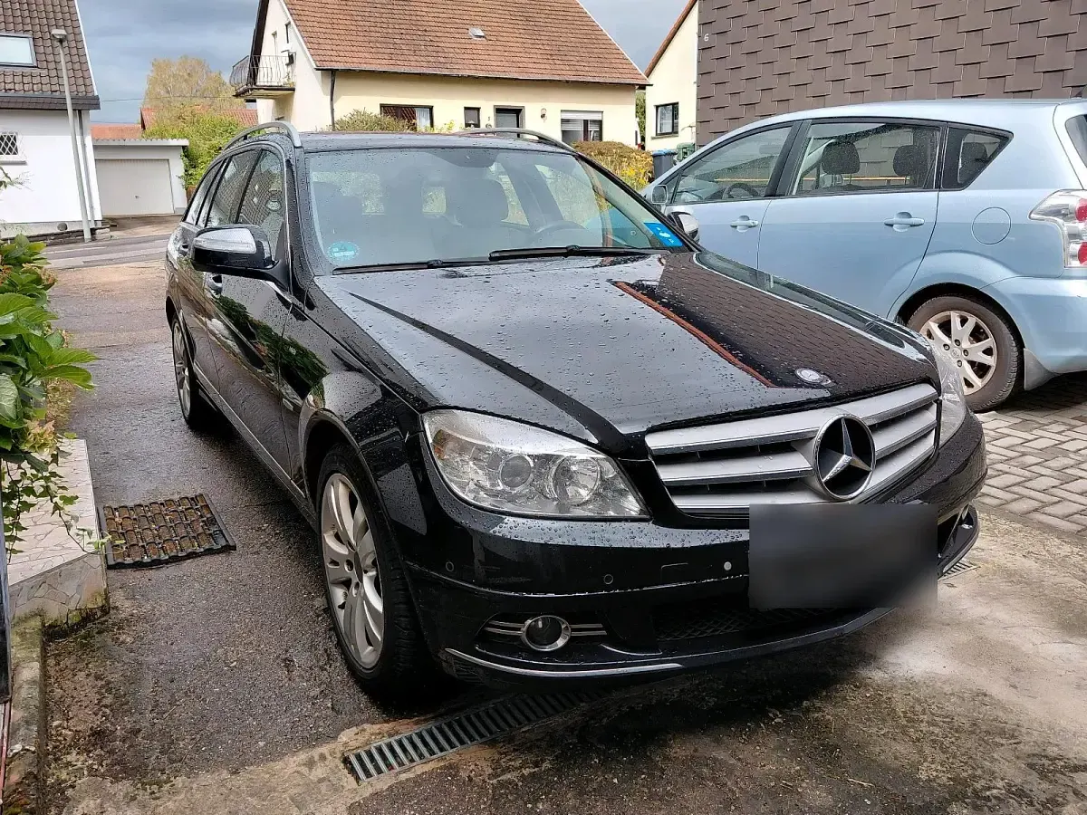 Gebraucht Mercedes C220 170 PS (125 kW) 2008 Schwarz Kombi