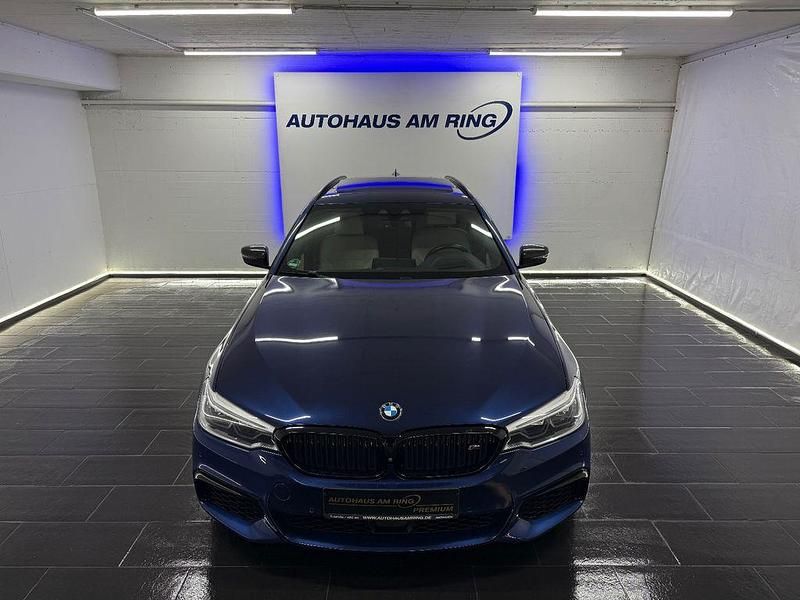 Blau Gebraucht 2018 BMW M550 Competition Edition Limousine | 38.699 € (Fairer Preis) - Bild 1/4