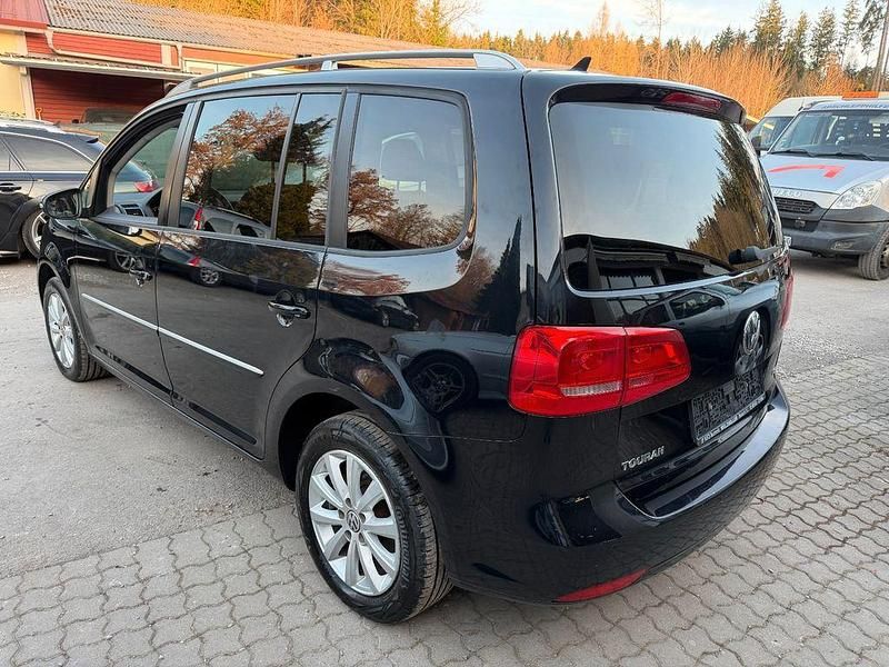 Gebraucht VW Touran Highline 140 PS (102 kW) 2011 Schwarz Van / Kleinbus