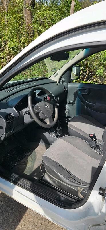 Second-hand Opel Combo 90 CP (66 kW) 2007 Alb Monovolum