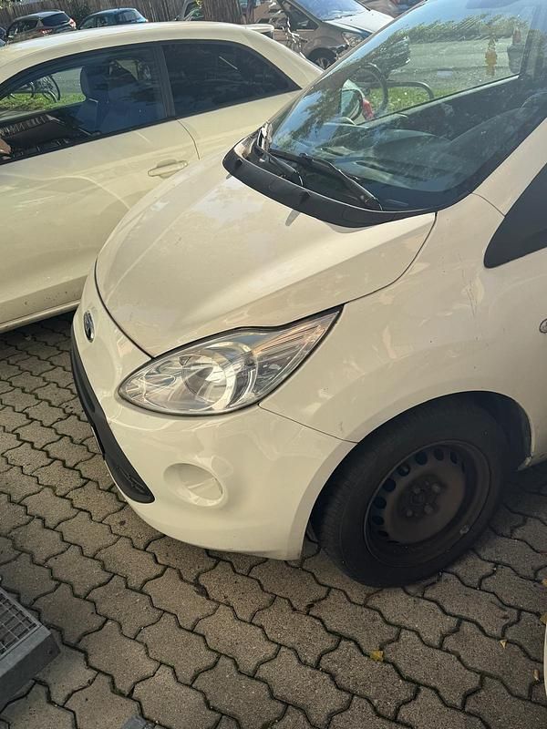 Beige Gebraucht 2010 Ford Ka Kleinwagen | 1.100 € (Guter Preis) - Bild 1/4