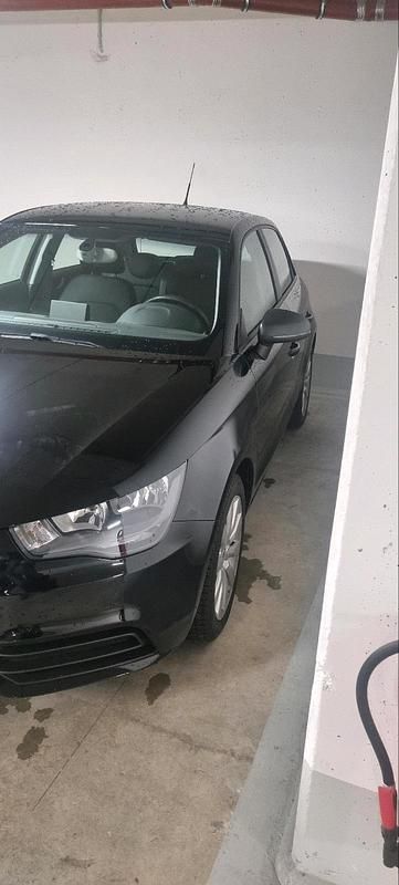 Gebraucht Audi A1 Sportback 86 PS (63 kW) 2013 Schwarz Kleinwagen