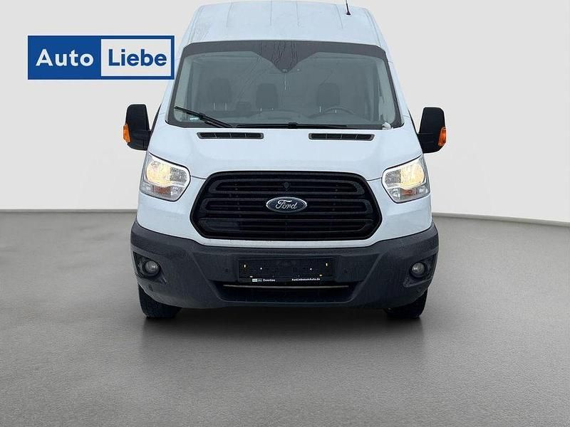 Gebraucht Ford Transit Trend 131 PS (96 kW) 2019 Weiß Van / Kleinbus