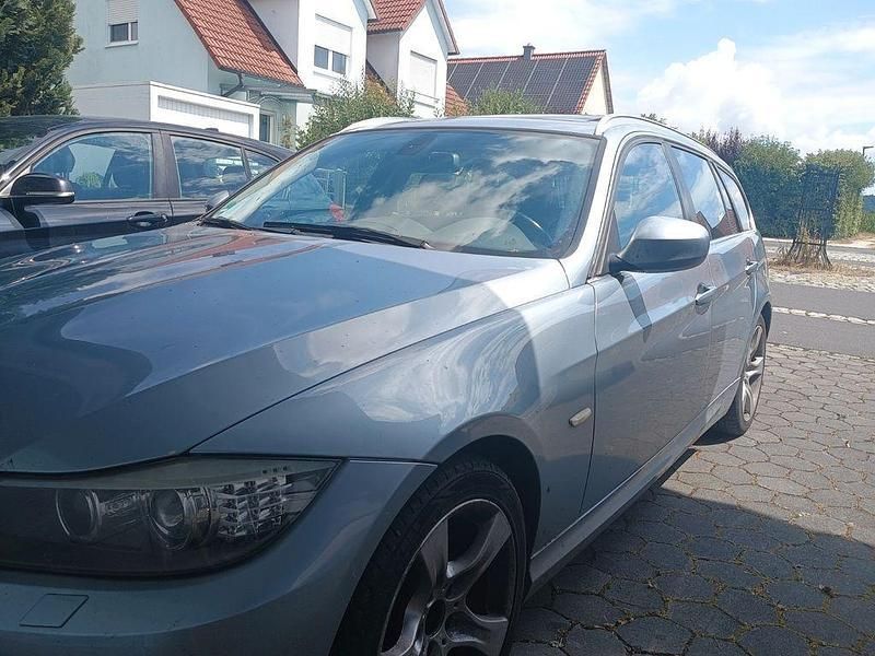 Gebraucht 2010 BMW 318 Sport Line Kombi | 5.000 € (Superpreis) - Bild 1/4