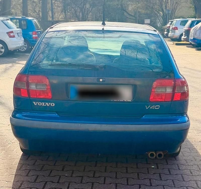 Gebraucht Volvo V40 1998 Blau Kombi