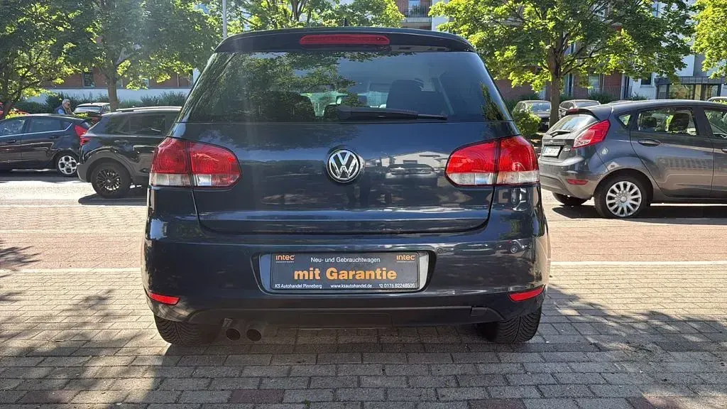 Gebraucht VW Golf VI Team 122 PS (89 kW) 2011 Blau Kleinwagen