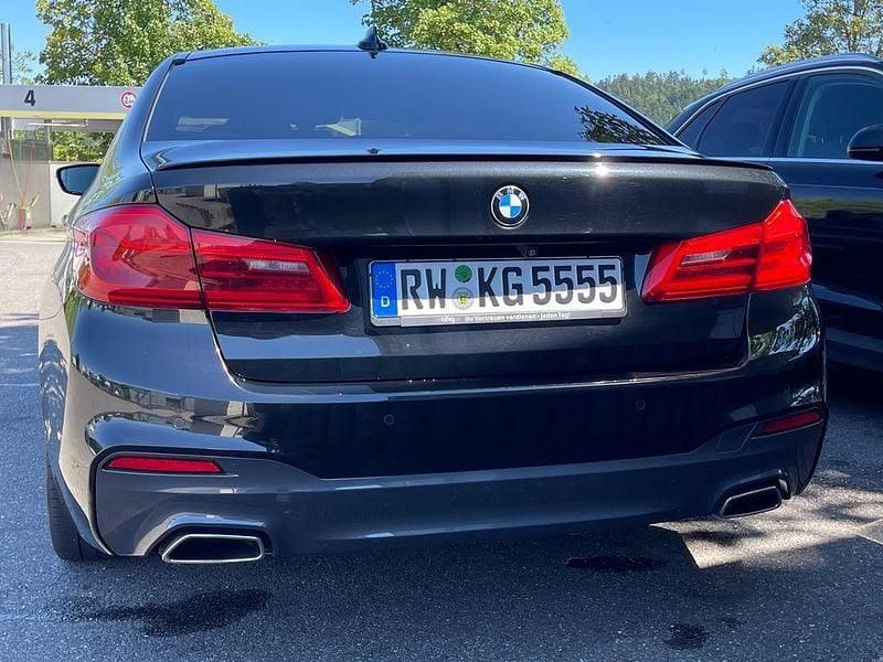 Gebraucht BMW 530 Performance 265 PS (194 kW) 2018 Schwarz Limousine