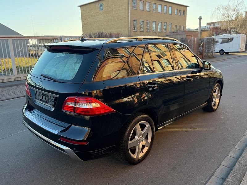 Gebraucht Mercedes ML350 AMG line 258 PS (189 kW) 2014 Schwarz SUV