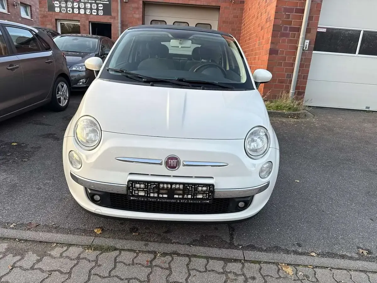 Gebraucht Fiat 500 Lounge 69 PS (50 kW) 2012 Colore esterno (gelato weiss) Cabrio