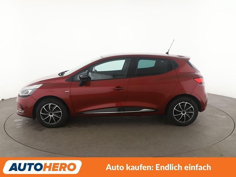 Gebraucht Renault Clio IV LIMITED 90 PS (66 kW) 2017 Rot Limousine