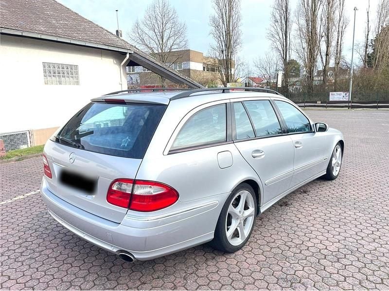 Gebraucht Mercedes E320 Sport 224 PS (164 kW) 2006 Silber Kombi