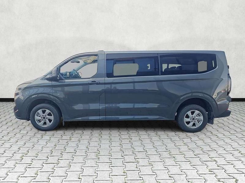 Neu Ford Transit Custom Trend 150 PS (110 kW) 2026 Chromablau metallic Kombi