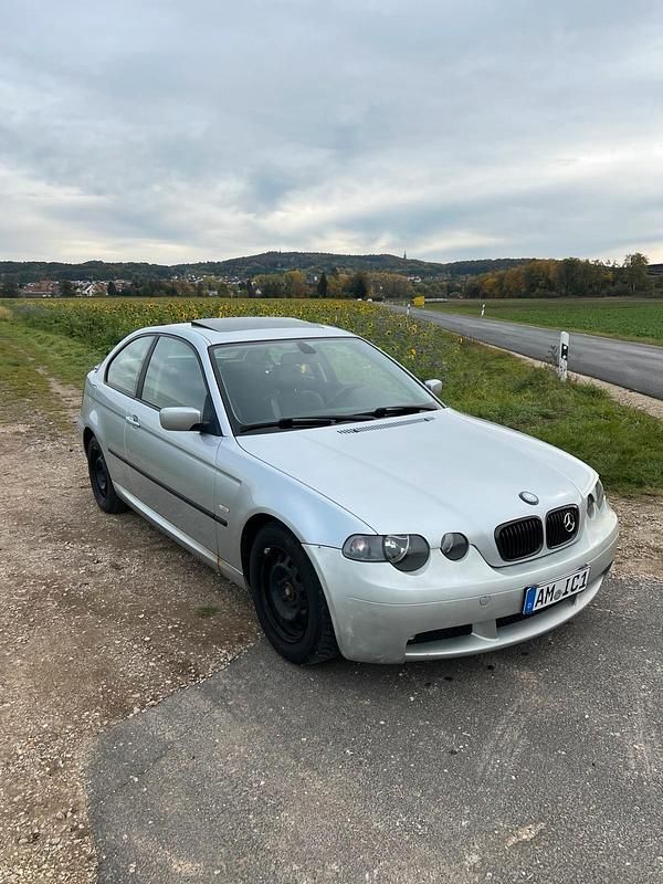 Gebraucht BMW 318 143 PS (105 kW) 2004 Silber Limousine