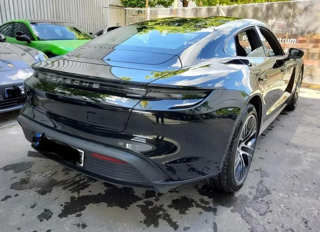 Gebraucht Porsche Taycan Performance Package 350 kW (476 PS) 2021 Schwarz Limousine