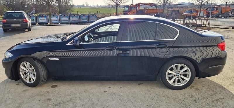 Gebraucht BMW 520 184 PS (135 kW) 2013 Schwarz Limousine