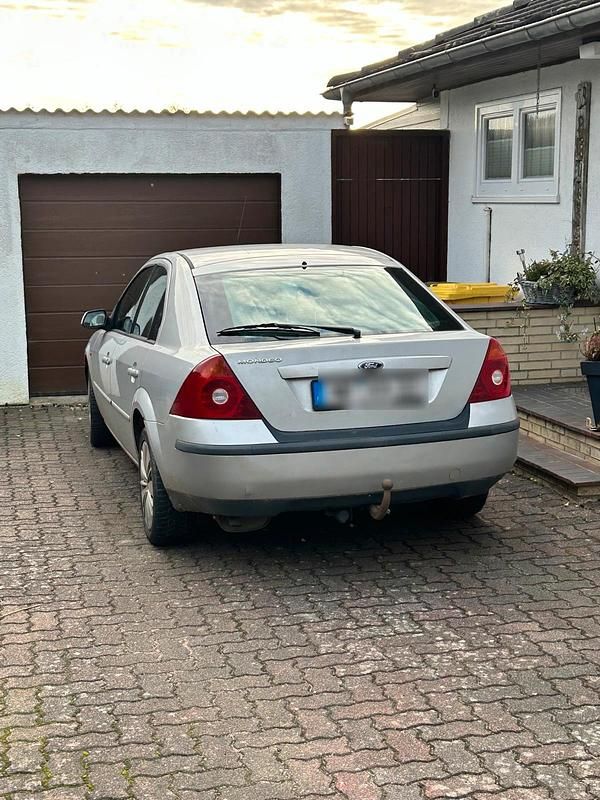 Silber Gebraucht 2001 Ford Mondeo Limousine | 549 € (Guter Preis) - Bild 1/4