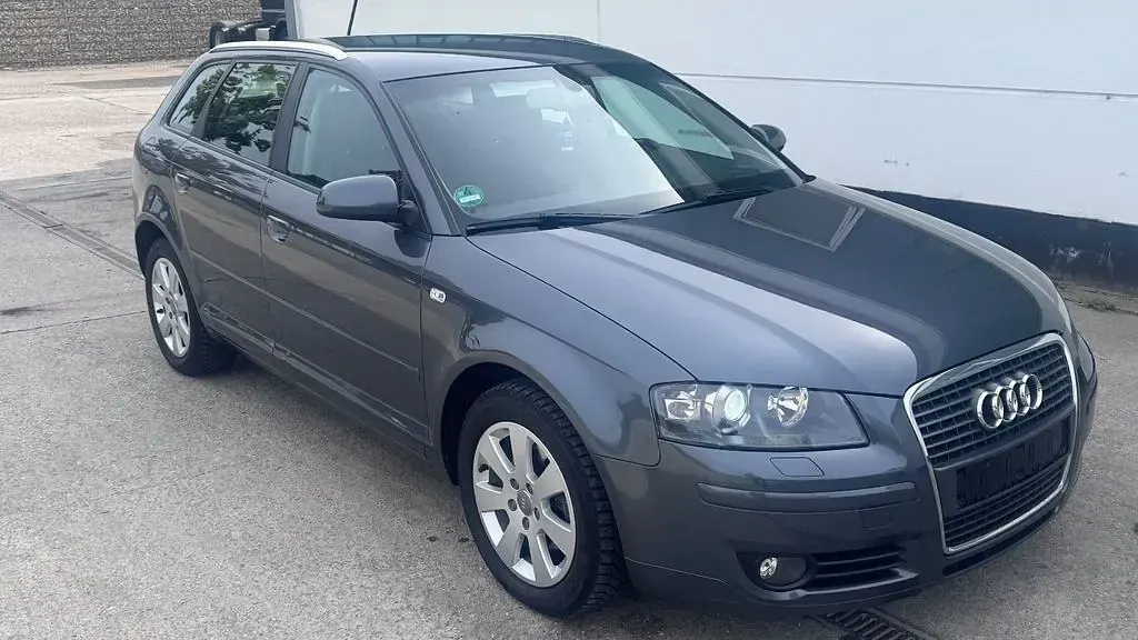 Gebraucht Audi A3 Ambiente 140 PS (102 kW) 2005 Grau Kleinwagen
