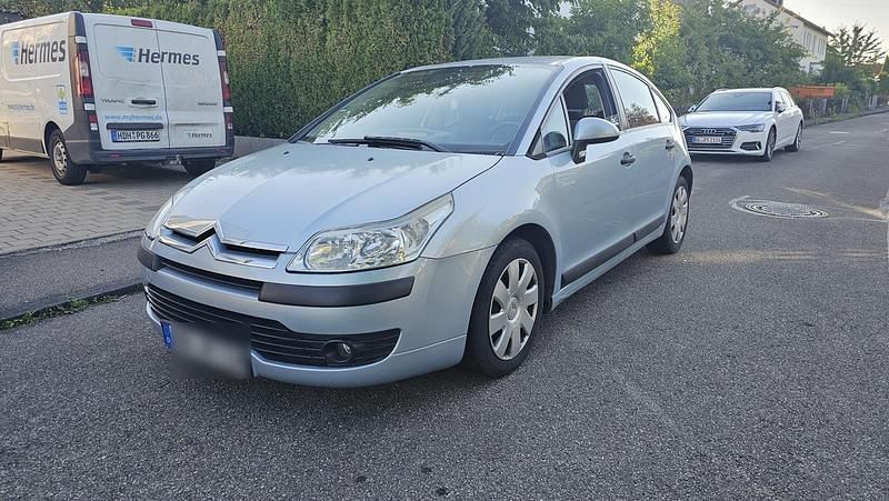 Blau Gebraucht 2007 Citroën C4 Limousine | 750 € (Fairer Preis) - Bild 1/4