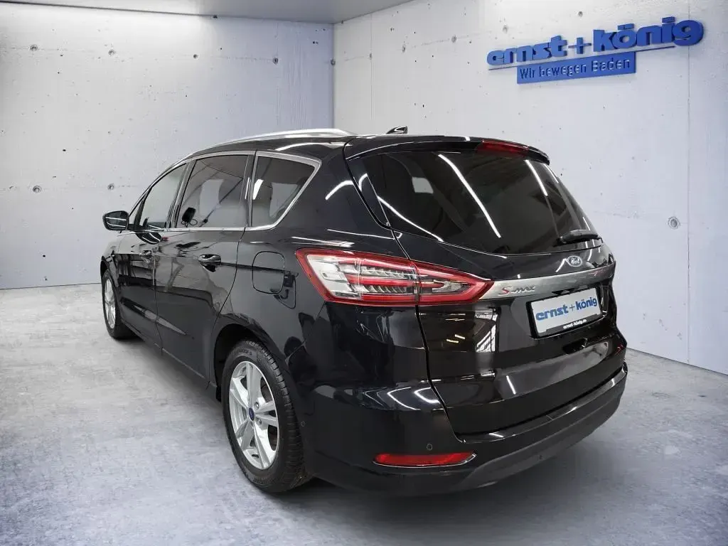 Gebraucht Ford S-MAX Titanium 190 PS (139 kW) 2022 Agate black metallic Van / Kleinbus
