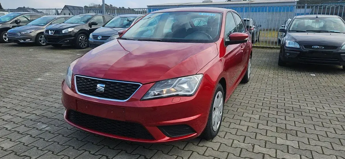 Gebraucht Seat Toledo 90 PS (66 kW) 2015 Rot Kleinwagen