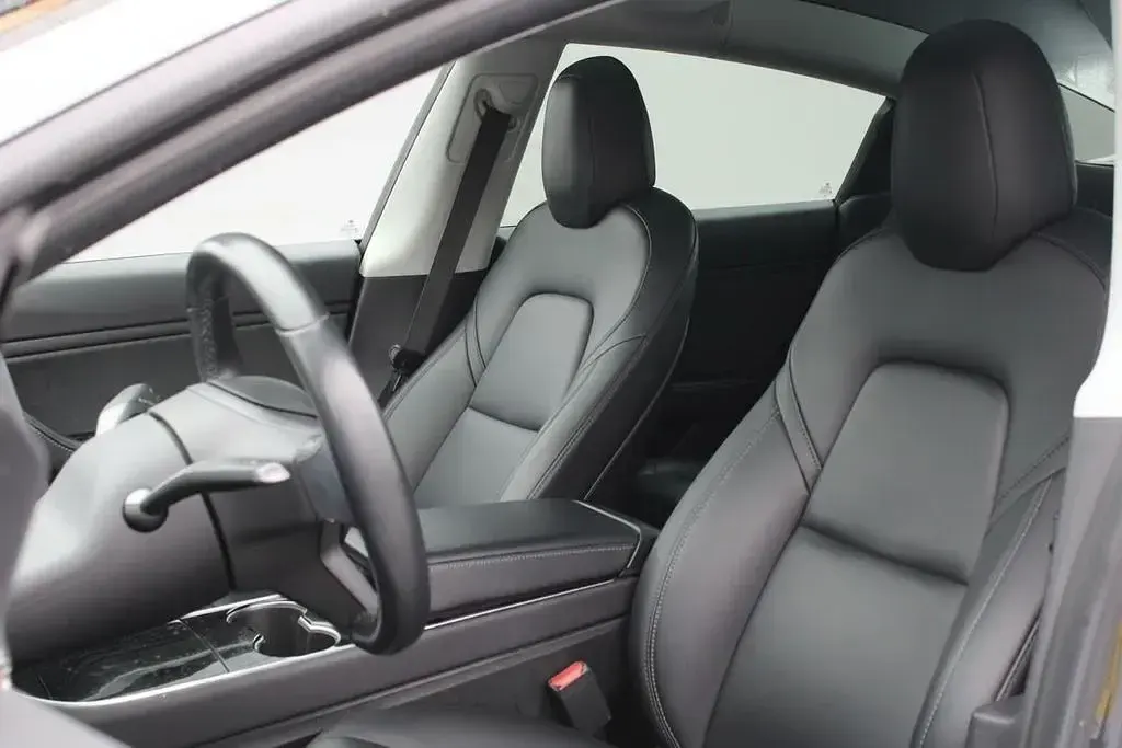 Usado Tesla Model 3 Long Range AWD 258 kW (351 HP) 2019 Cinzento Sedan