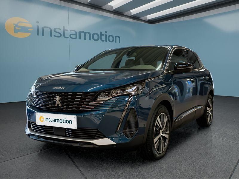 Blau Gebraucht 2023 Peugeot 3008 Van / Kleinbus | 20.399 € (Guter Preis) - Bild 1/4