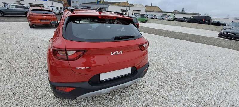 Gebraucht Kia Stonic Vision 84 PS (61 kW) 2024 (beg) signal red m SUV