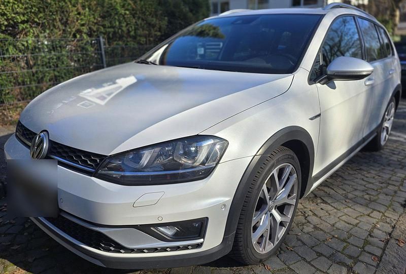 Gebraucht VW Golf Alltrack 184 PS (135 kW) 2015 Weiß Kombi