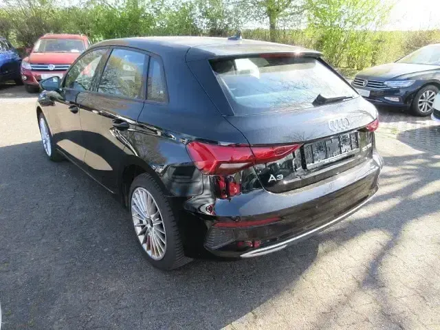Gebraucht Audi A3 Advanced 110 PS (80 kW) 2023 Schwarz Limousine