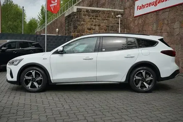 Gebraucht Ford Focus Active 125 PS (91 kW) 2023 Andere Kombi
