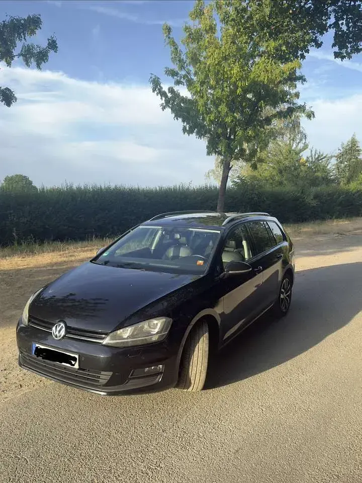 Gebraucht VW Golf VII Comfortline 140 PS (102 kW) 2014 Limousine
