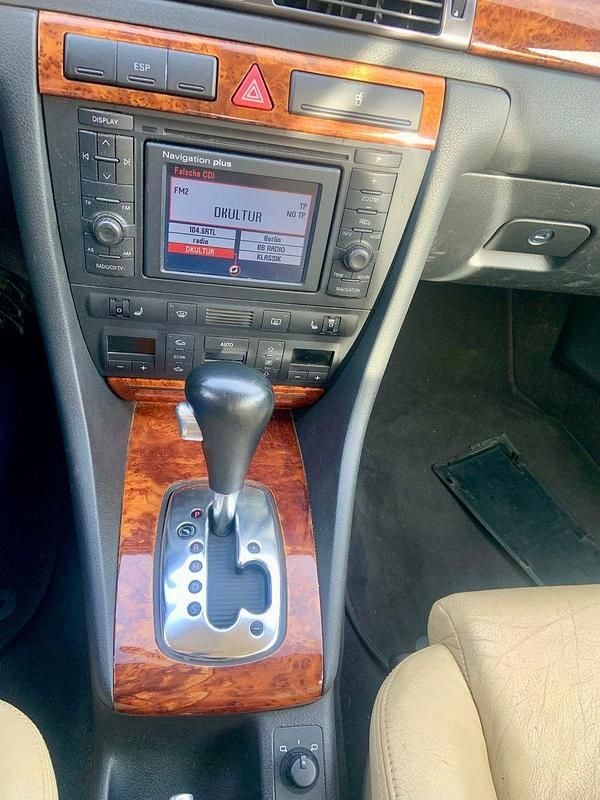 Gebraucht Audi A6 Sport 179 PS (131 kW) 2004 Schwarz Kombi