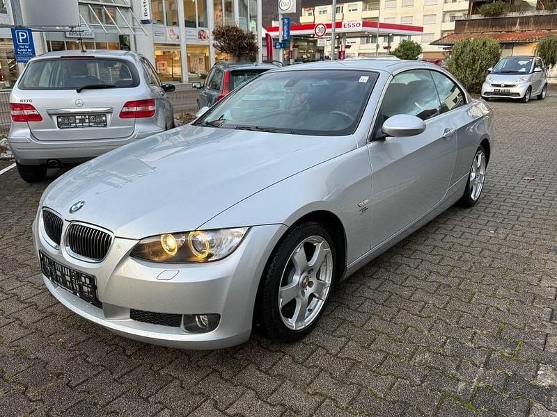Gebraucht BMW 325 Cabriolet M Sport 218 PS (160 kW) 2007 Silber Cabrio