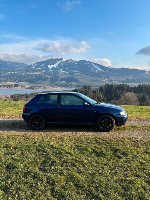Second-hand Audi A3 150 CP (110 kW) 1999 Albastru Hatchback