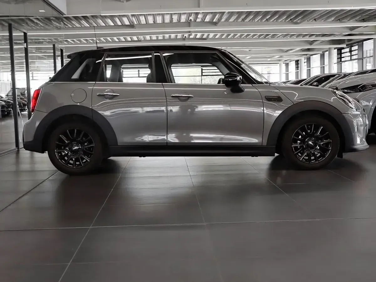 Occasion Mini Cooper Classic 136 ch (100 kW) 2022 Gris Citadine
