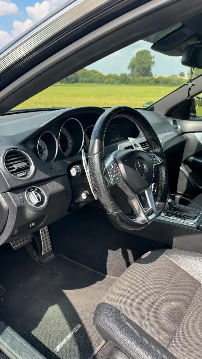 Gebraucht Mercedes C220 170 PS (125 kW) 2012 Schwarz Coupé