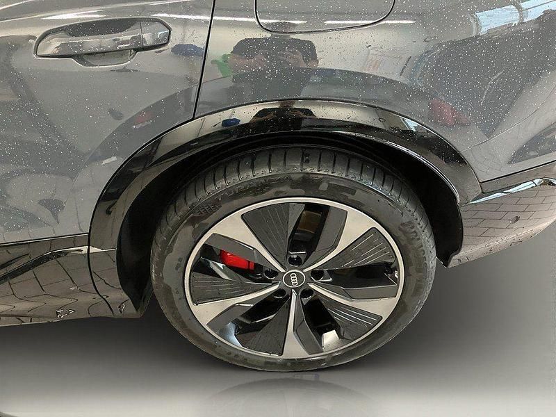 Gebraucht Audi Q6 e-tron Ambiente 284 kW (387 PS) 2024 Magnetgrau SUV