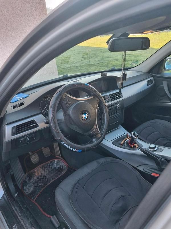 Gebraucht BMW 320 170 PS (125 kW) 2008 Limousine