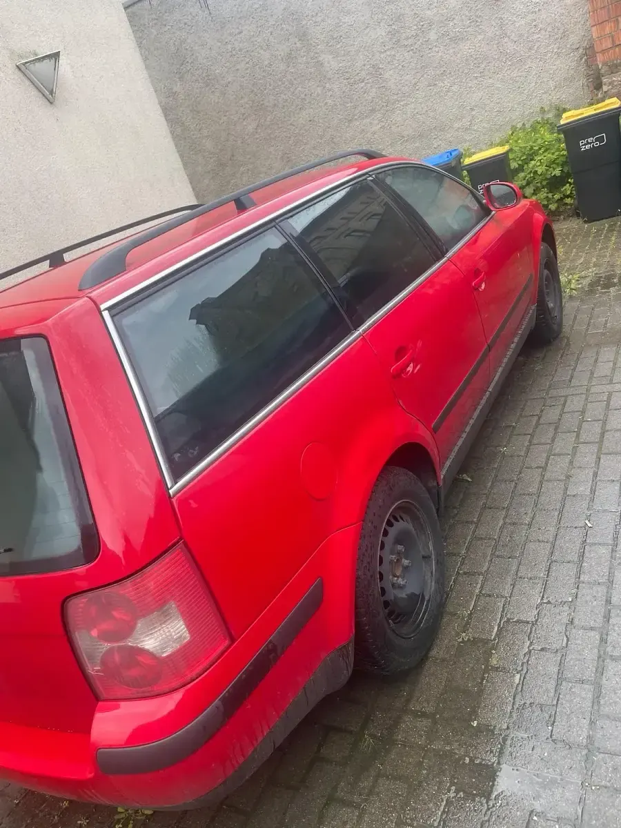 Gebraucht VW Passat 130 PS (95 kW) 2004 Rot Kombi